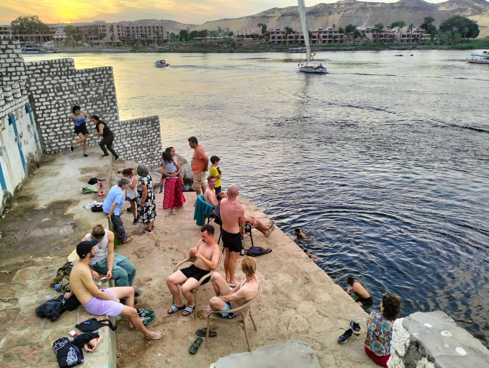 Go Inn Backpackers 阿斯旺 外观 照片